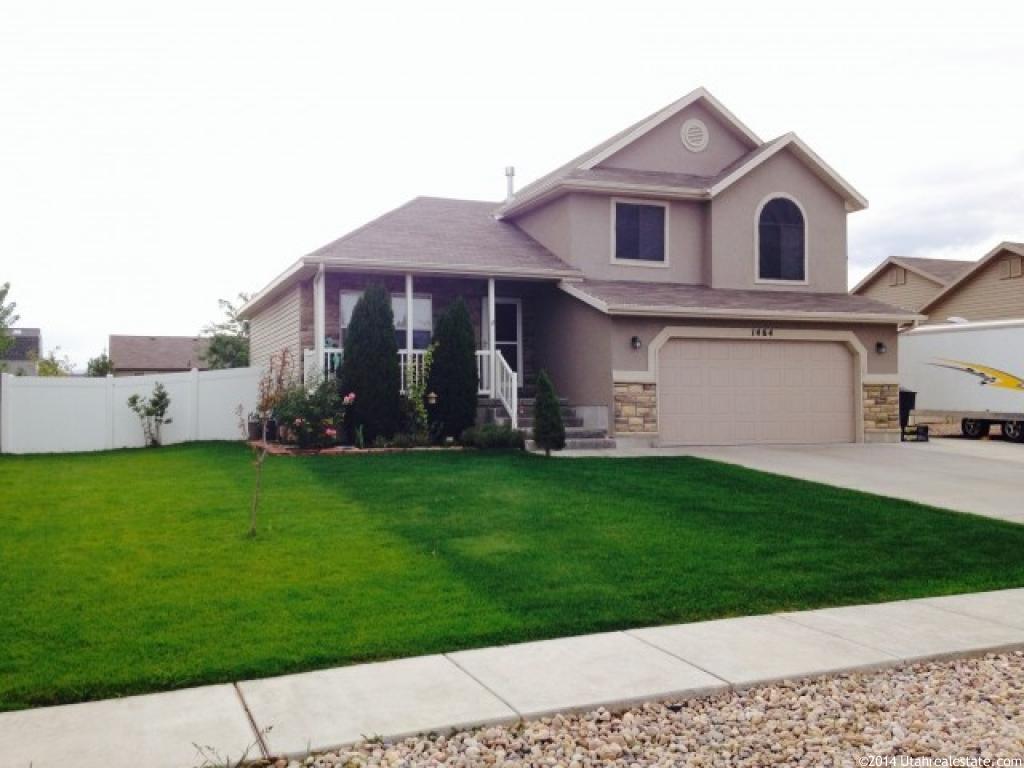 1464 N 2475 W, Clinton, UT 84015