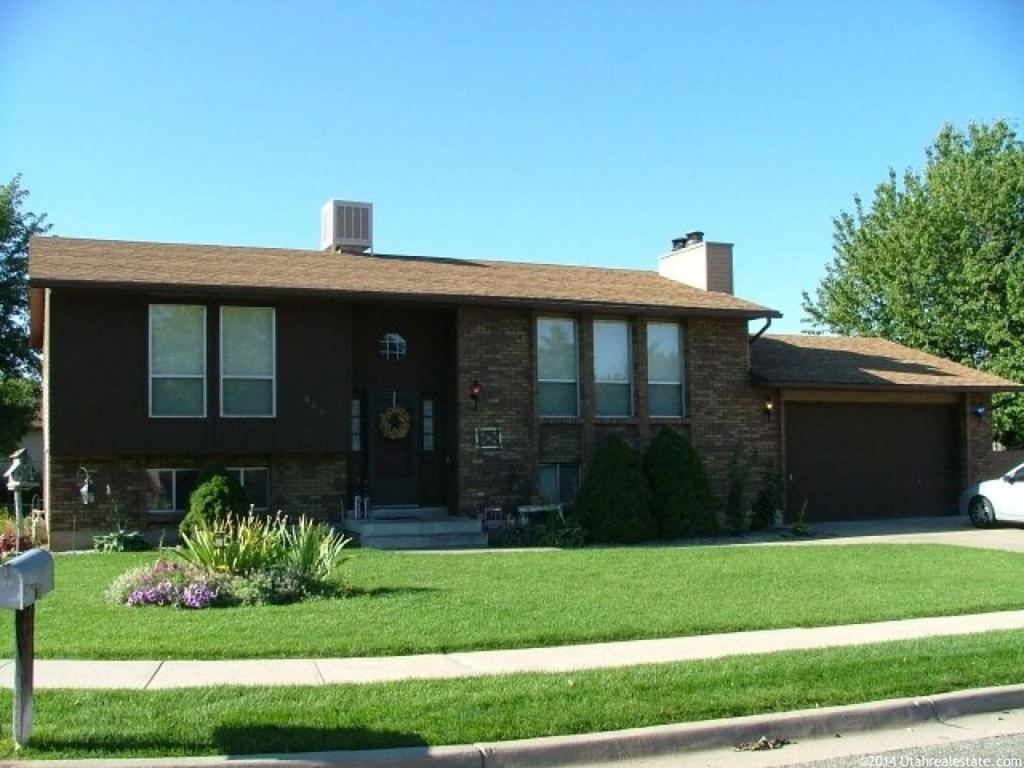 603 W 1350 N, Clinton, UT 84015