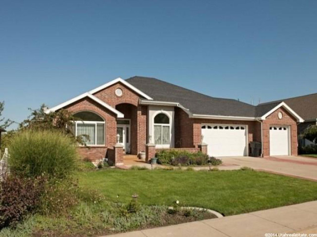 2532 S Davis Blvd, Bountiful, UT 84010