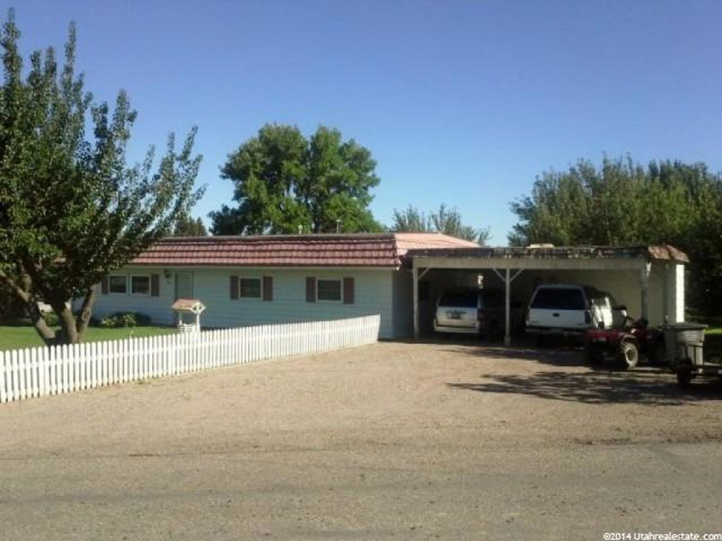 303 E 600 S, Monroe, UT 84754