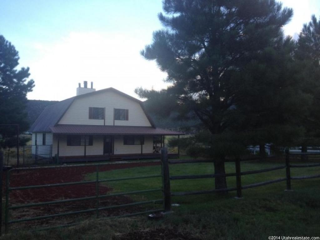 266 W Main St, Pine Valley, UT 84781
