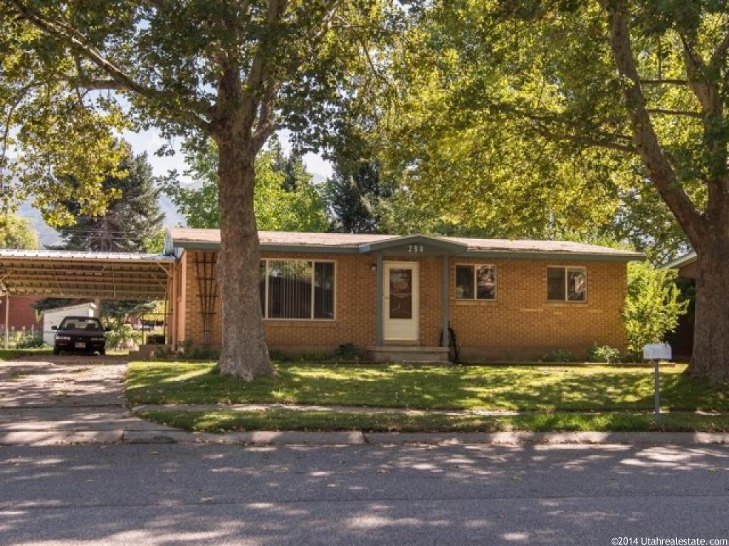 290 N Colonial Ave E, Layton, UT 84041