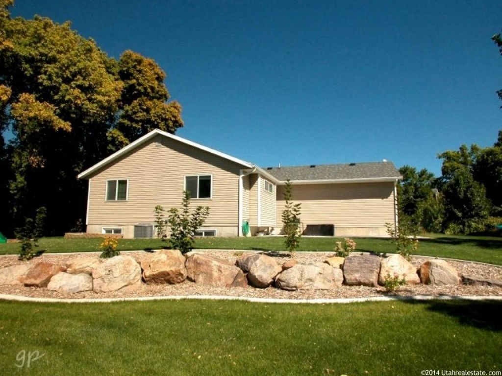 243 N 300 W, Smithfield, UT 84335