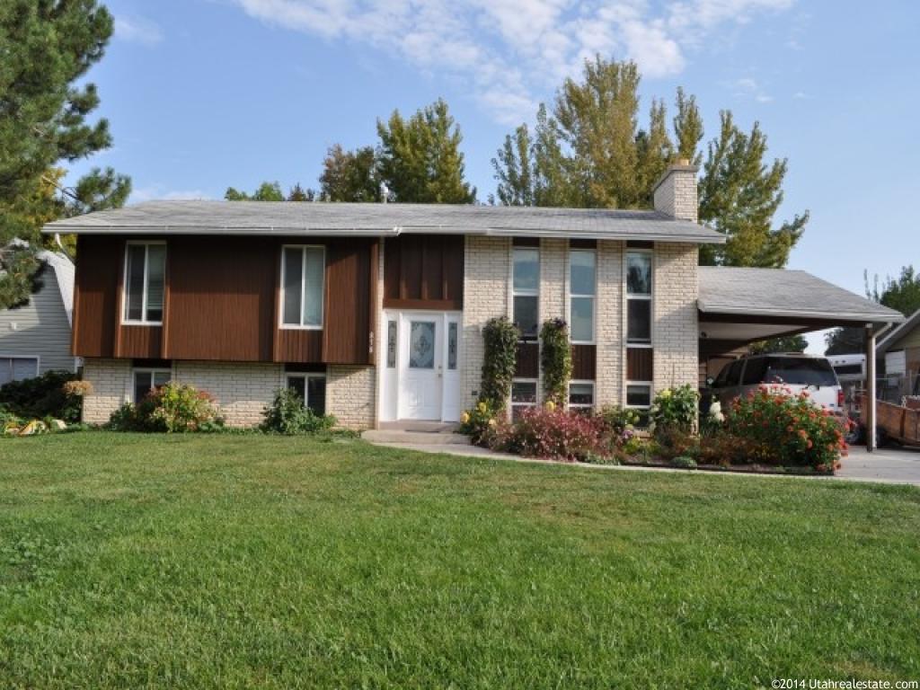 858 W 2600 N, Clinton, UT 84015