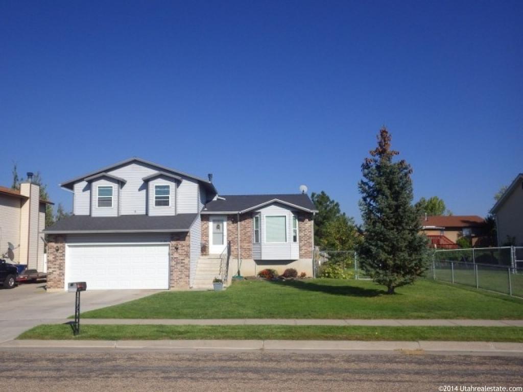5774 S 4025 W, Roy, UT 84067