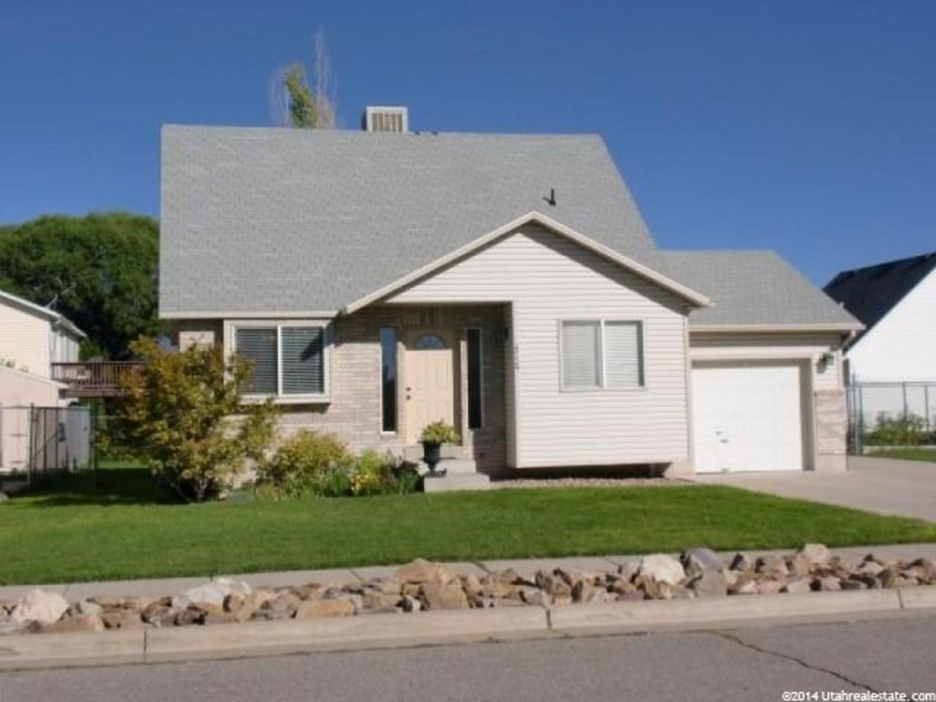 4724 S 3900 W, Roy, UT 84067