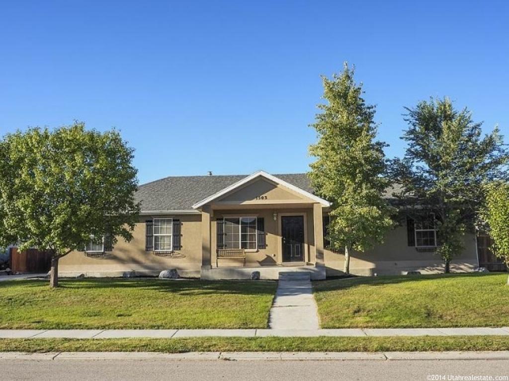 1503 E Raptor Rd N, Eagle Mountain, UT 84005
