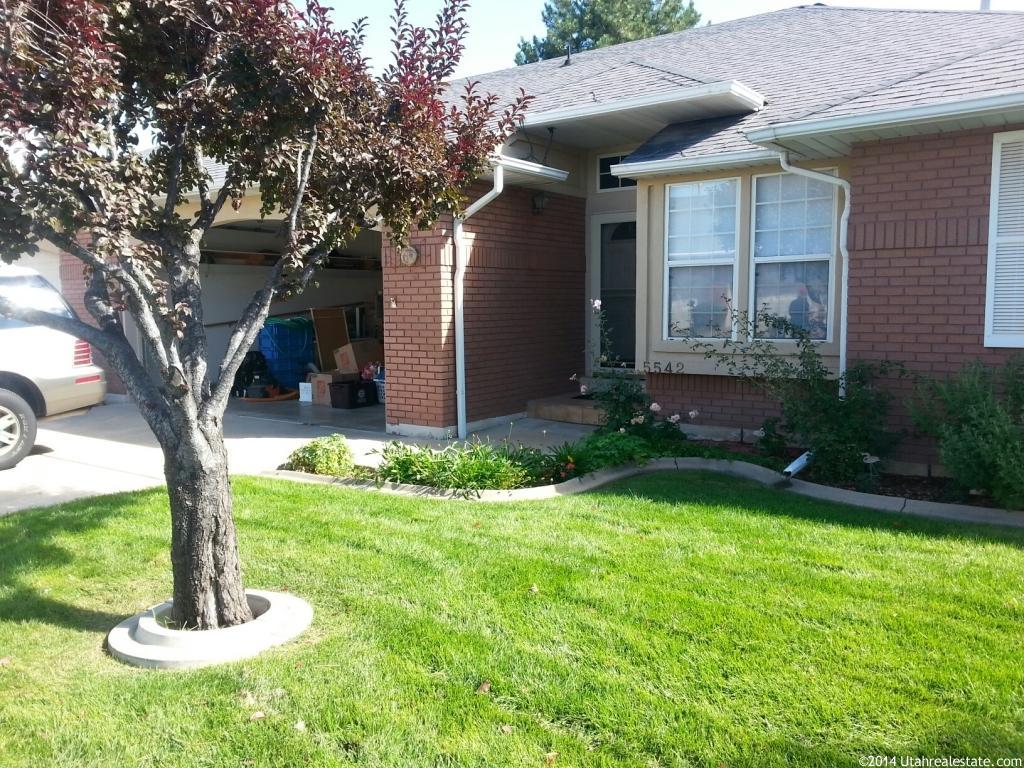 5542 S 600 E, Washington Terrace, UT 84405