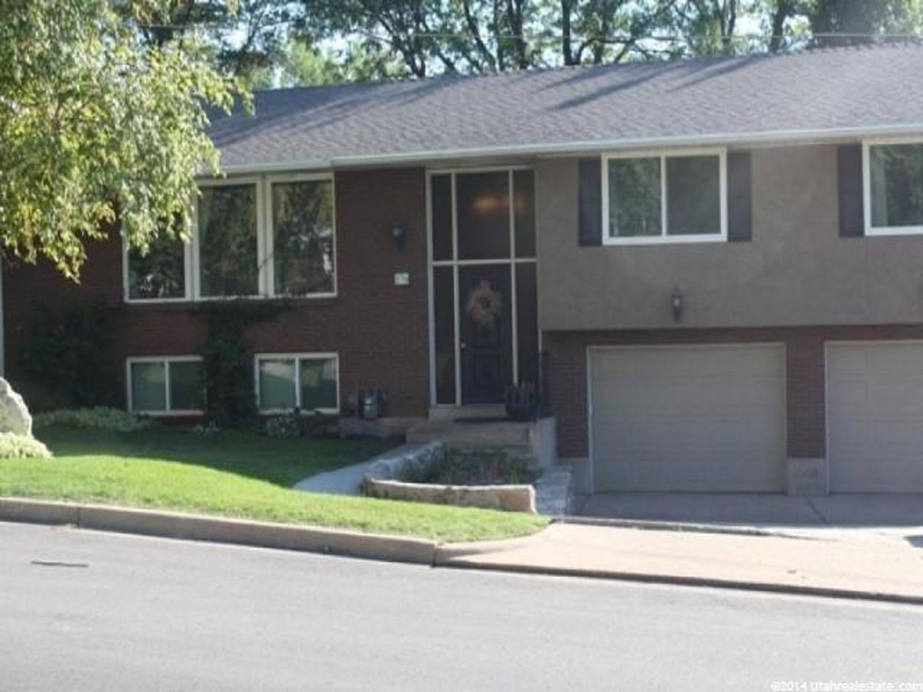 236 E Oak Ln S, Farmington, UT 84025