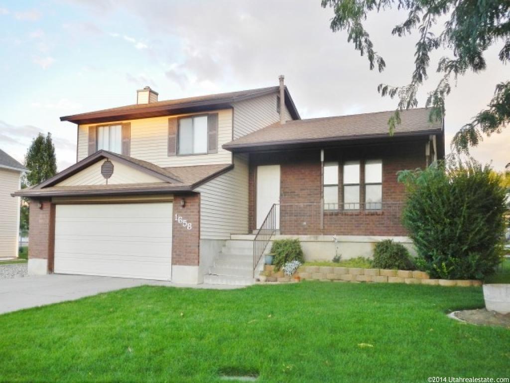 1658 N 1450 W, Clinton, UT 84015