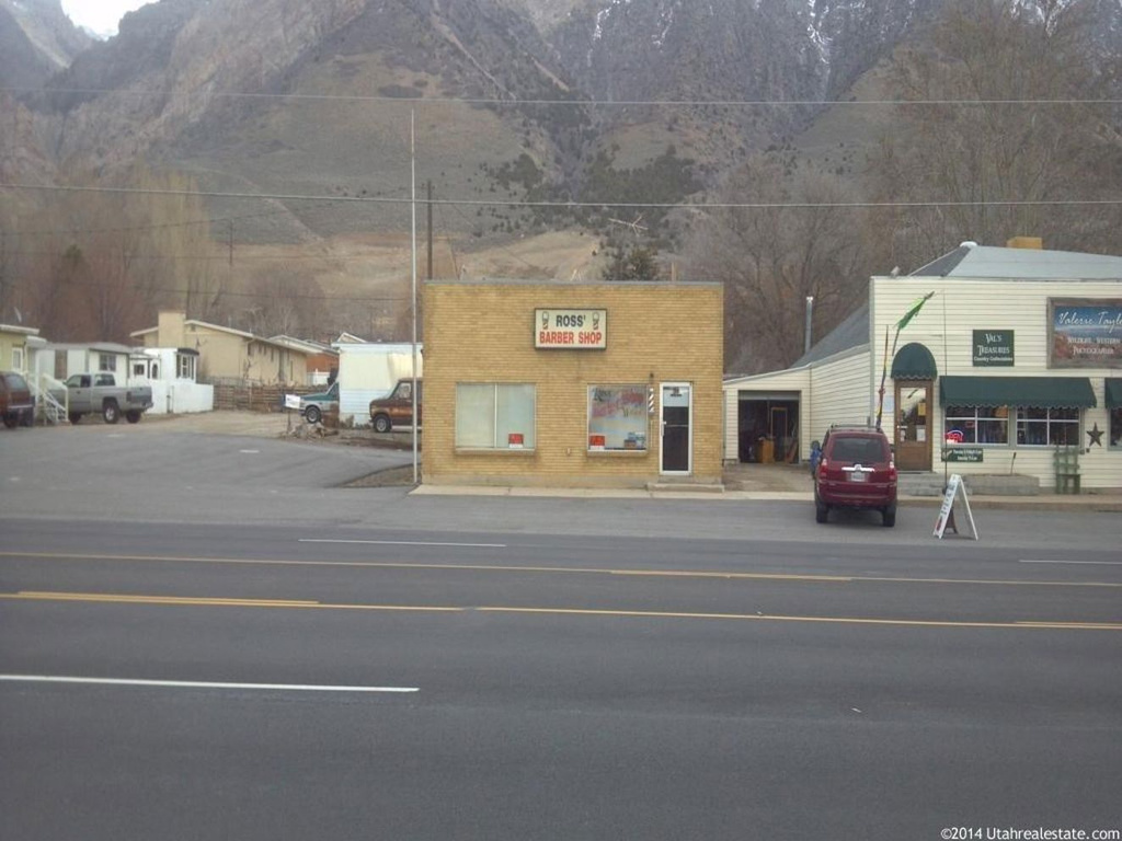 39 S Main St, Willard, UT 84340