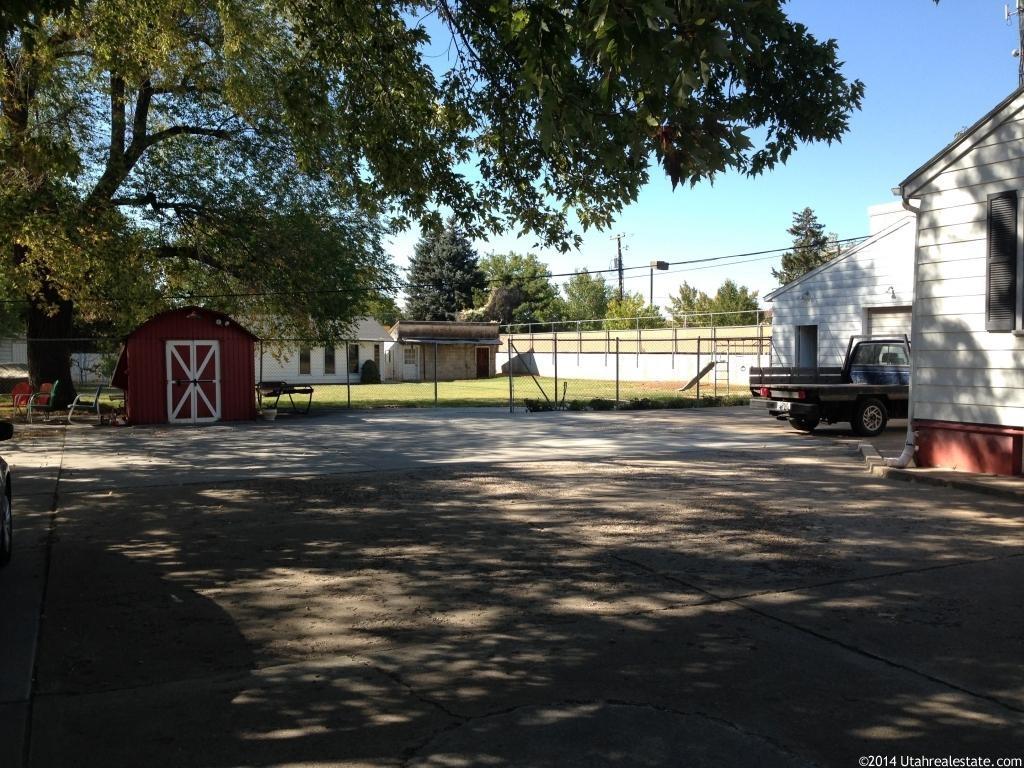 585 N Main W, Clearfield, UT 84015