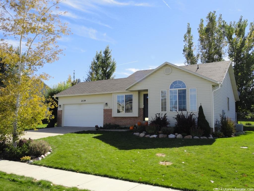 2139 W 1570 N, Clinton, UT 84015