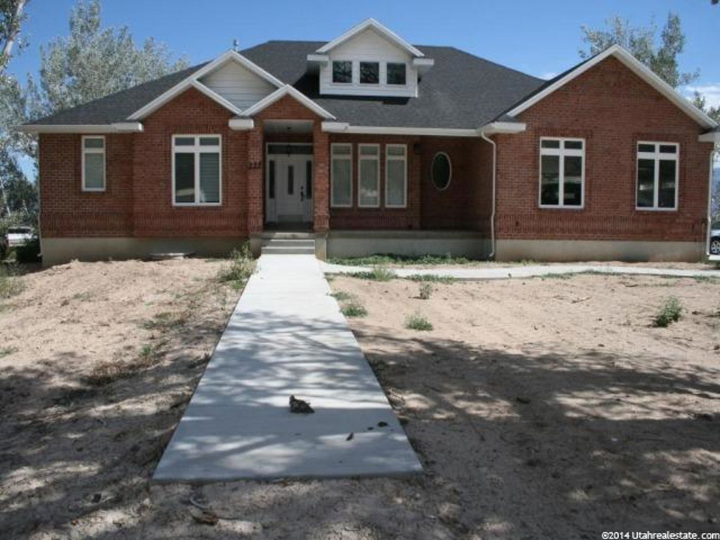 222 N 100 E, Wales, UT 84667