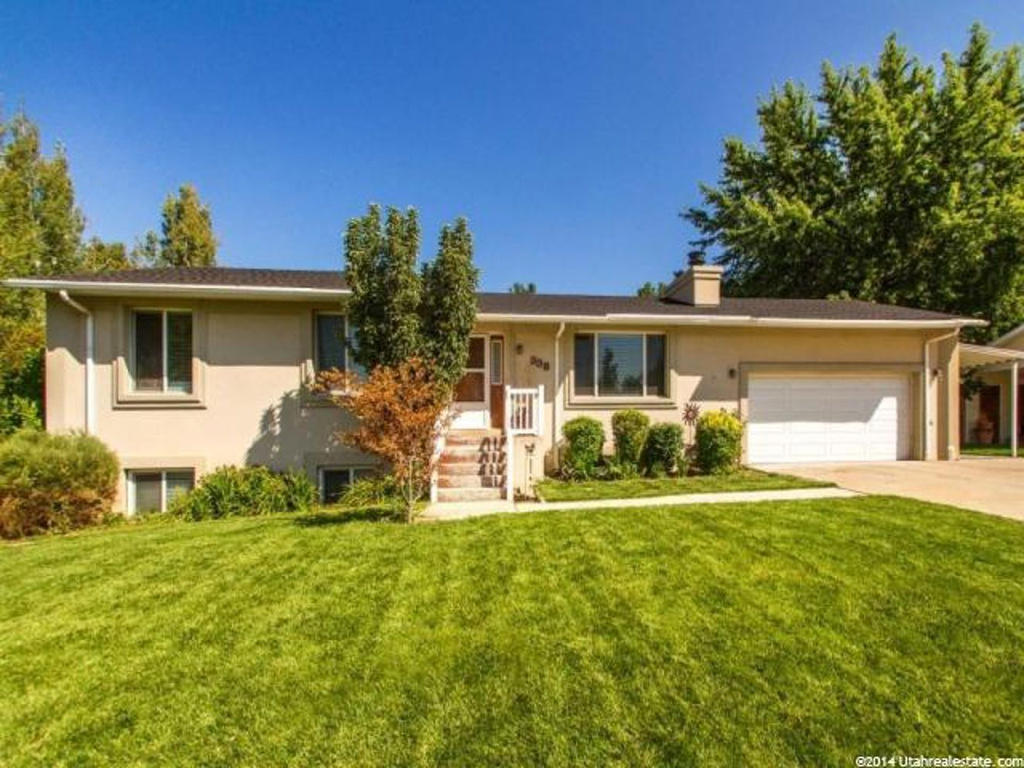 338 W 1250 N, Centerville, UT 84014
