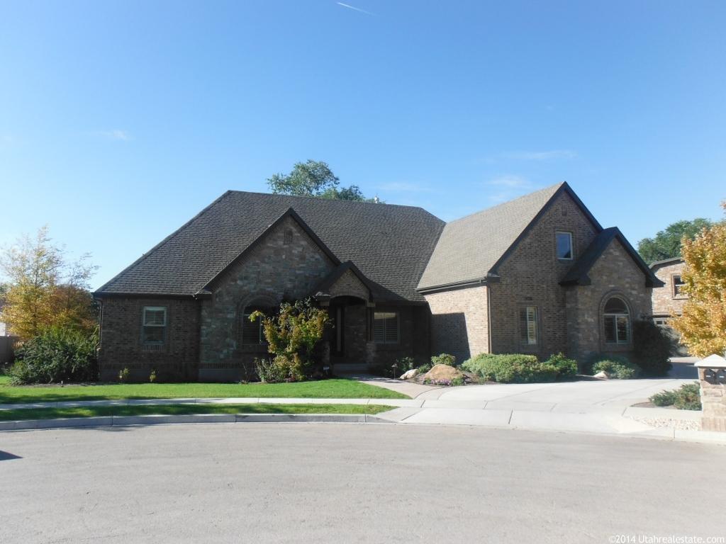 1486 W Hunters View Ct S, Riverton, UT 84065