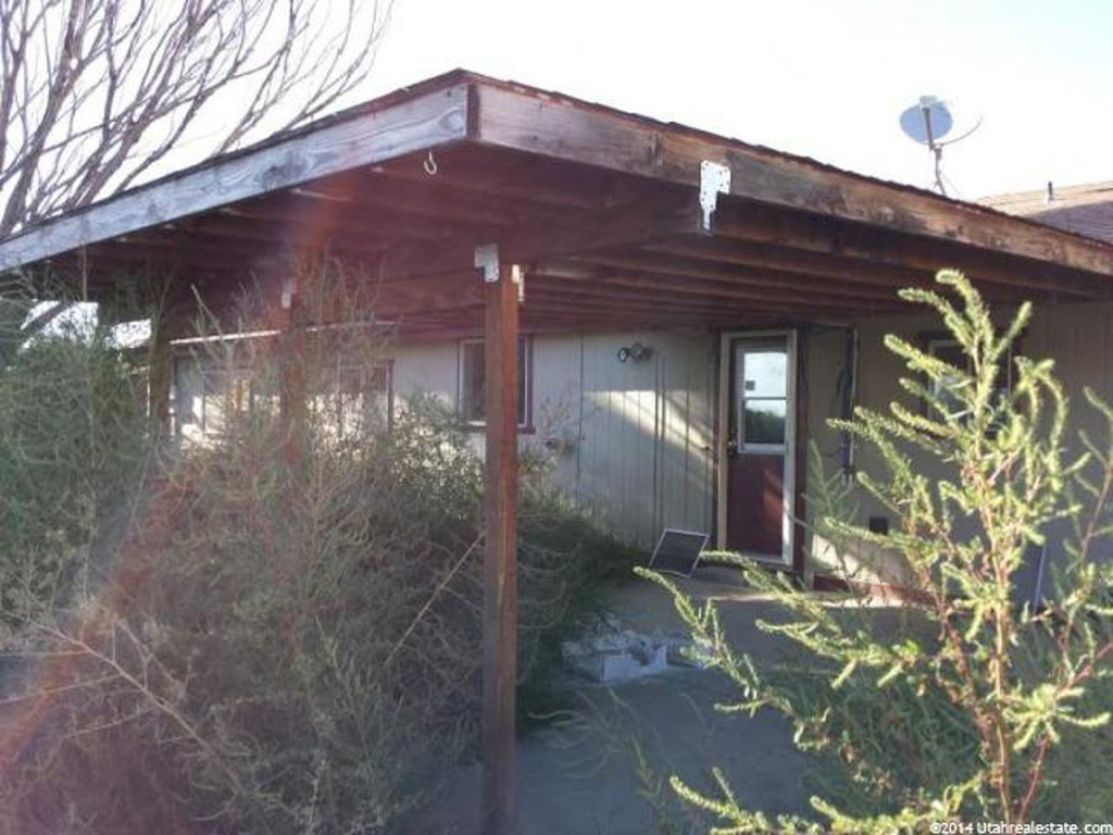 70 E 320 N, La Verkin, UT 84745
