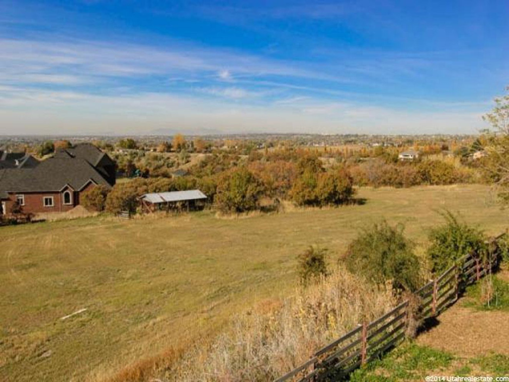 2475 Oakhills E, Layton, UT 84040