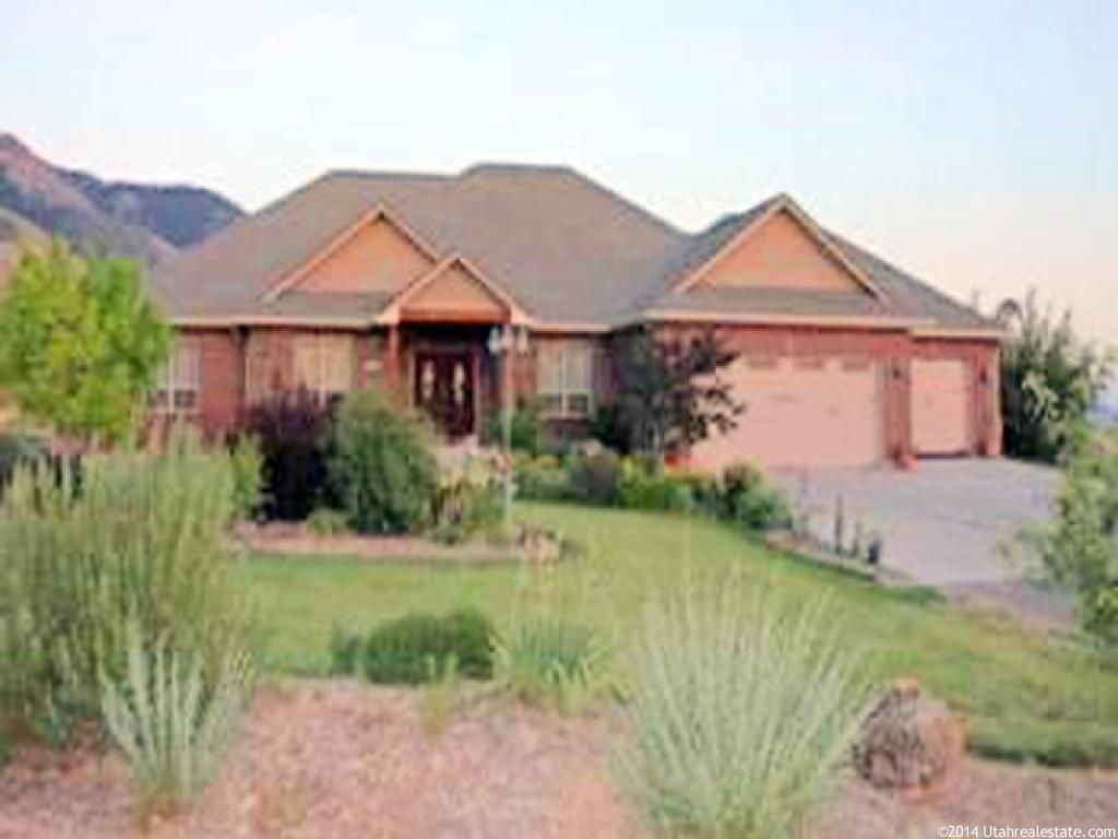 1150 E Canyon Rd N, Hyde Park, UT 84318