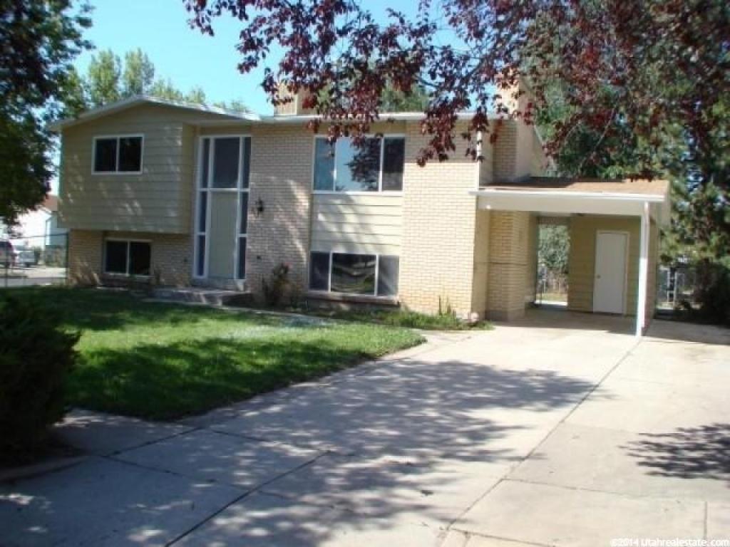 884 W 2650 N, Clinton, UT 84015