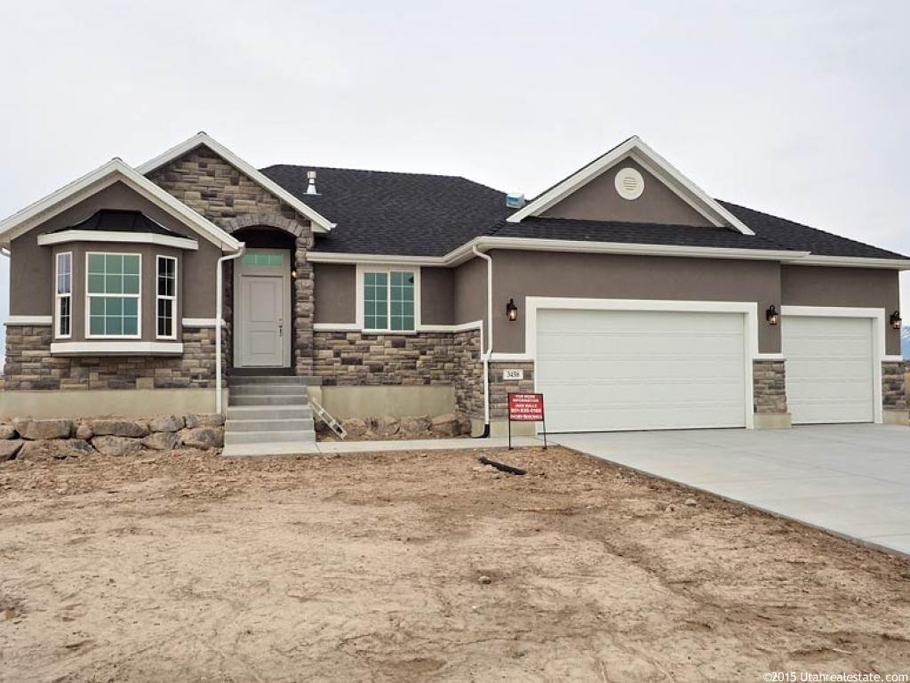 3458 W Cranefield Rd, Clinton, UT 84015
