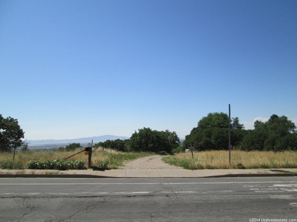 1303 S 700 E, Bountiful, UT 84010