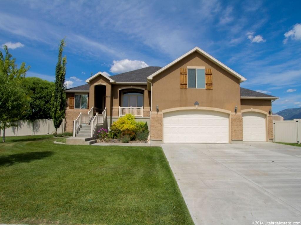 2526 W 2575 N, Farr West, UT 84404