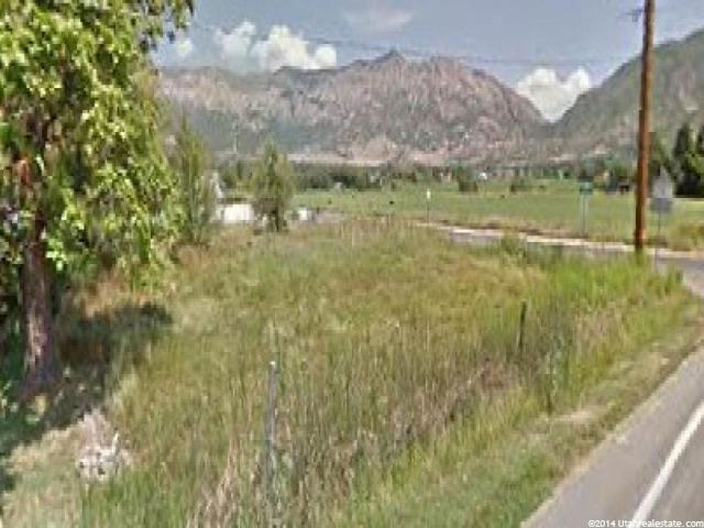 600 E 2100 N, North Ogden, UT 84414