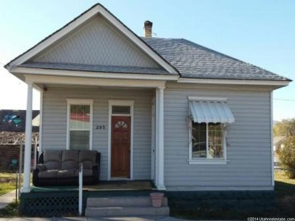295 N Main, Monroe, UT 84754
