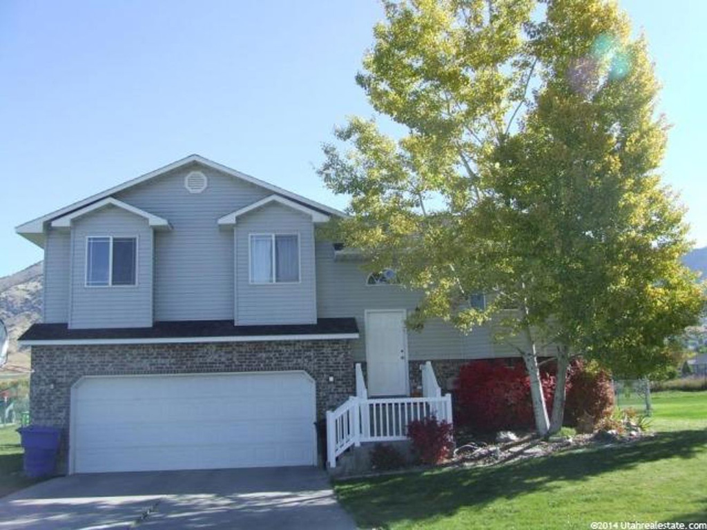 348 N Bluff St W, Providence, UT 84332