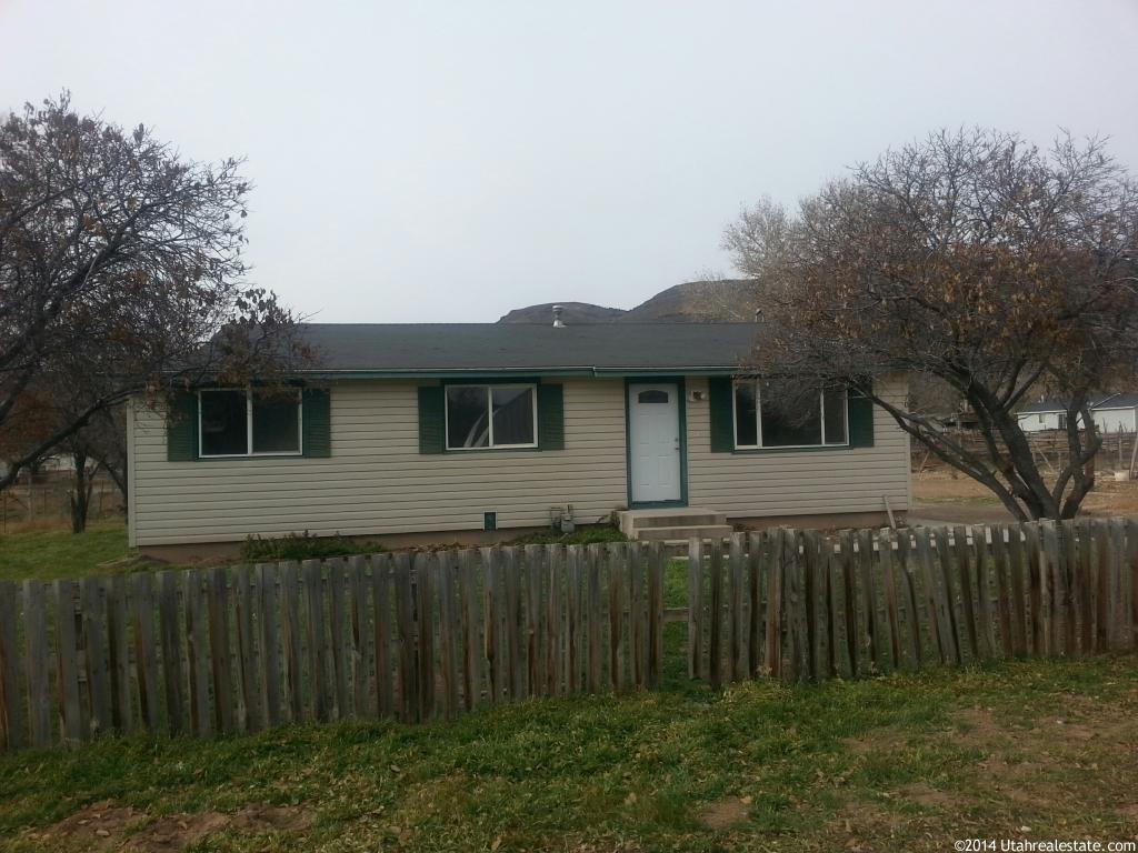 70 S 200 E, Elsinore, UT 84724