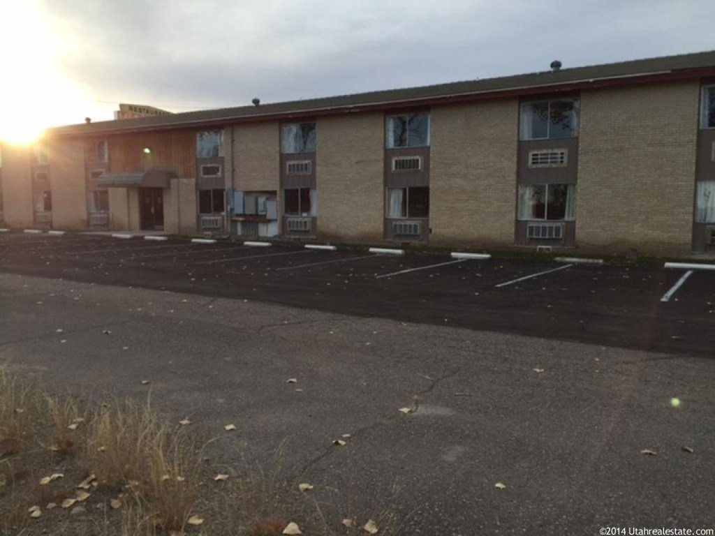 735 E Main St N, Green River, UT 84525