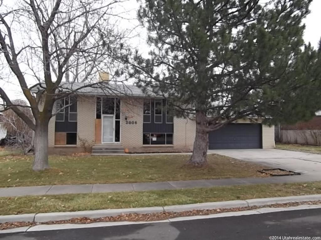 2006 N 3060 W, Clinton, UT 84015