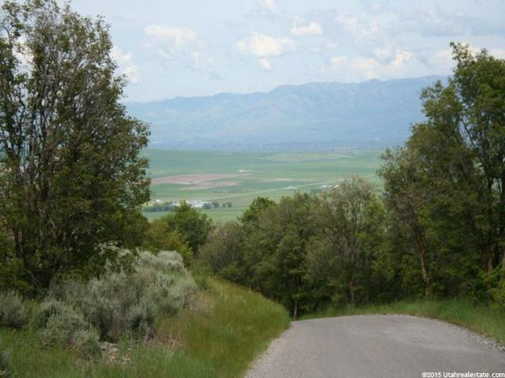 N Short Divide Rd W, Clarkston, UT 84305
