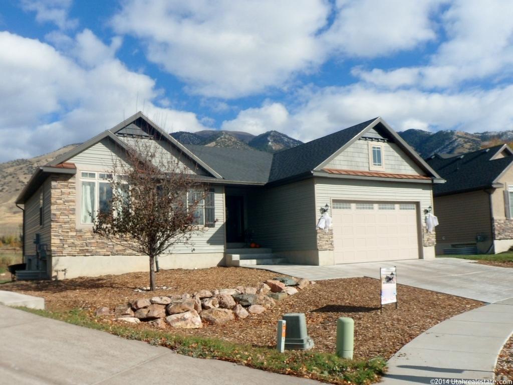 448 N Hammond Ln, Providence, UT 84332