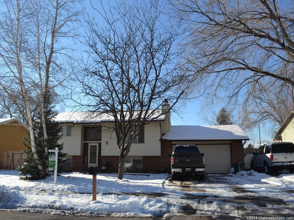 1039 N Nalder E, Layton, UT 84040