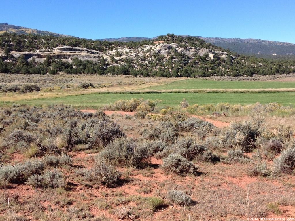 2000 S Miner's Mountain Rd E, Grover, UT 84773