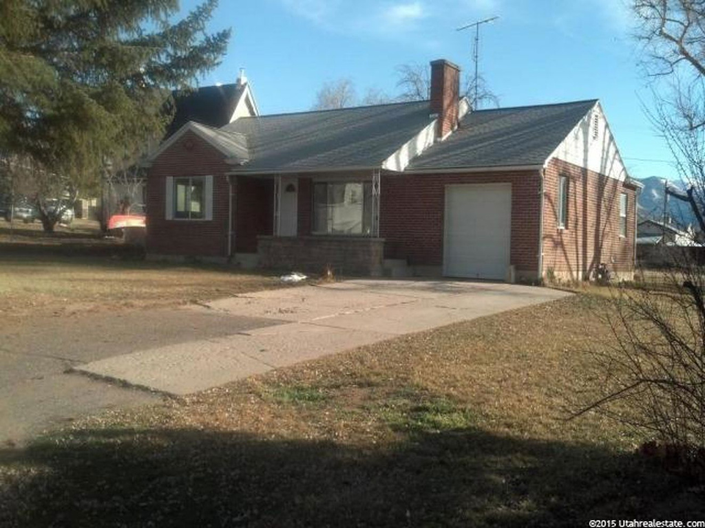 276 E 100 N, Mt Pleasant, UT 84647