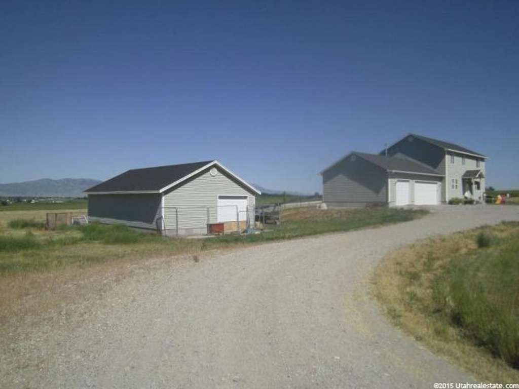 1498 S 2400 E, Preston, ID 83263
