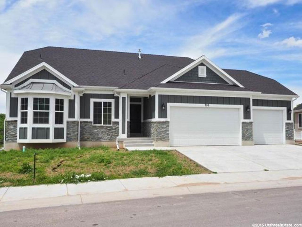 856 E Snap Dragon Ln, Fruit Heights, UT 84037