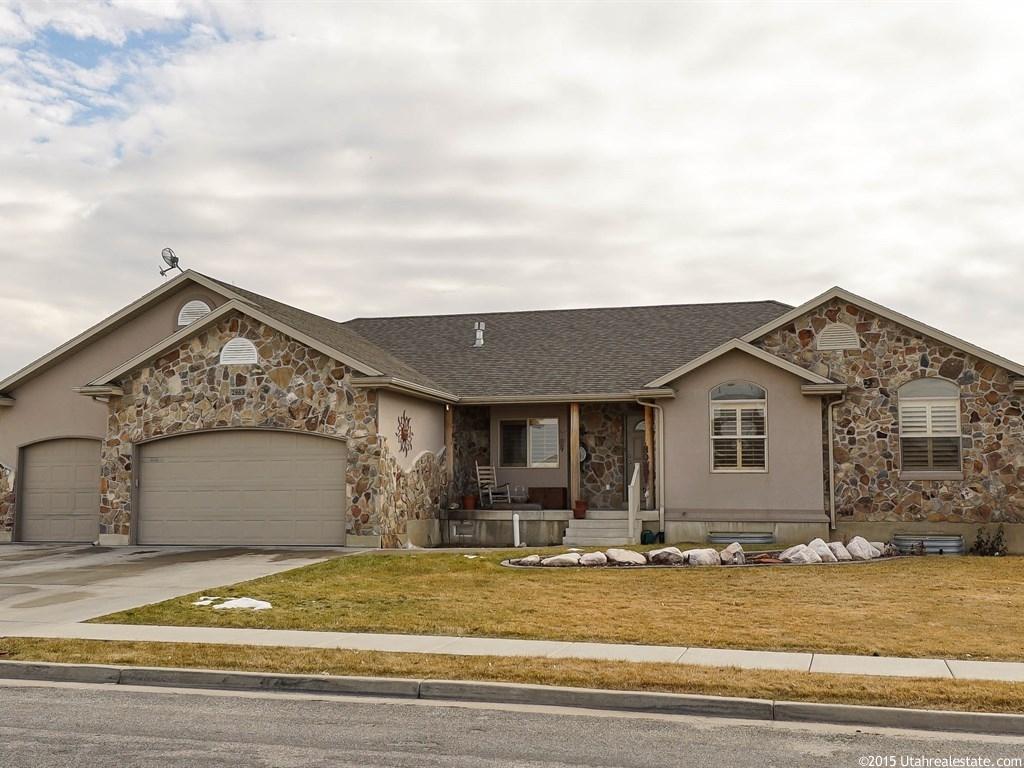 2863 W 1010 N, Clinton, UT 84015