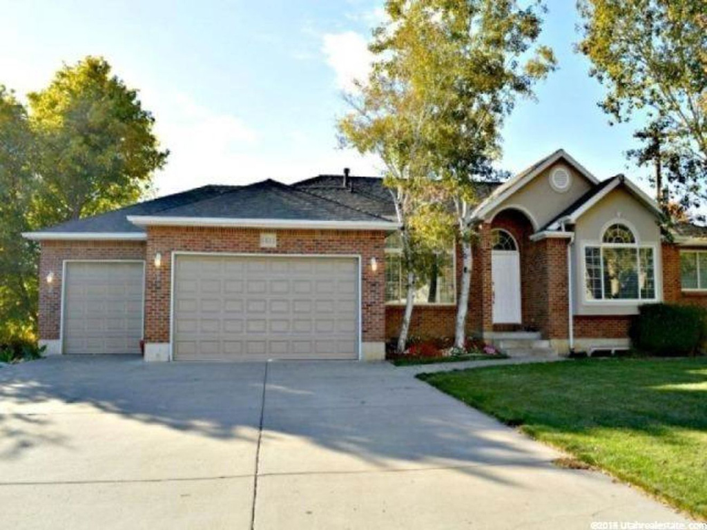 1411 N Main St E, Centerville, UT 84014