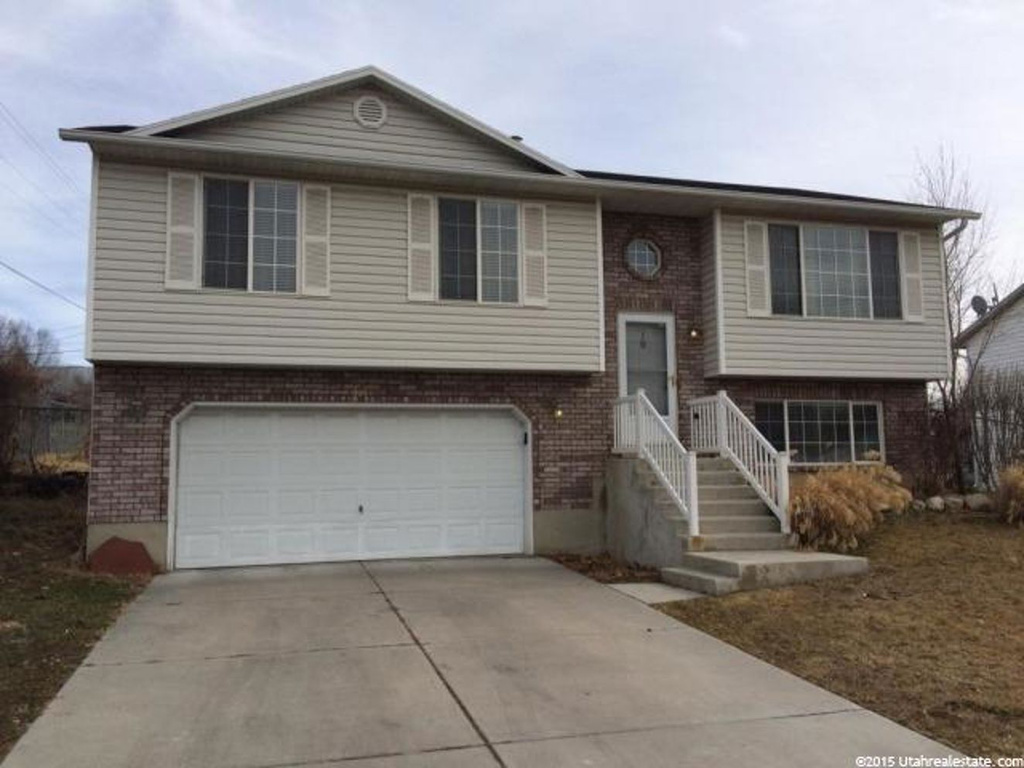 5214 S 2500 W, Roy, UT 84067