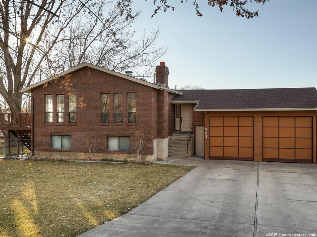 983 N 1000 W, Clinton, UT 84015