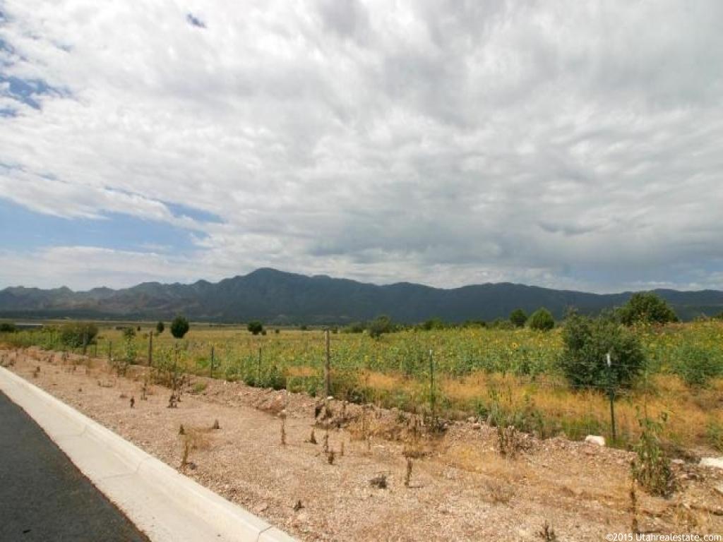 1100 N 1400 E, New Harmony, UT 84757
