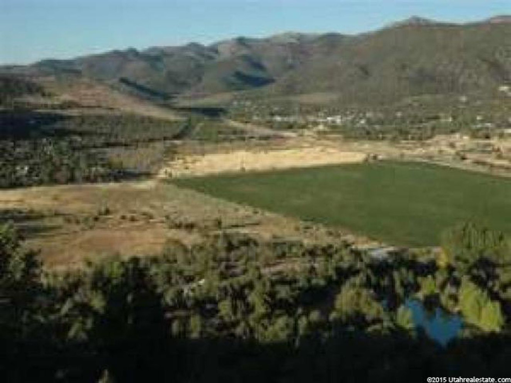 148 E Center St, Central, UT 84722