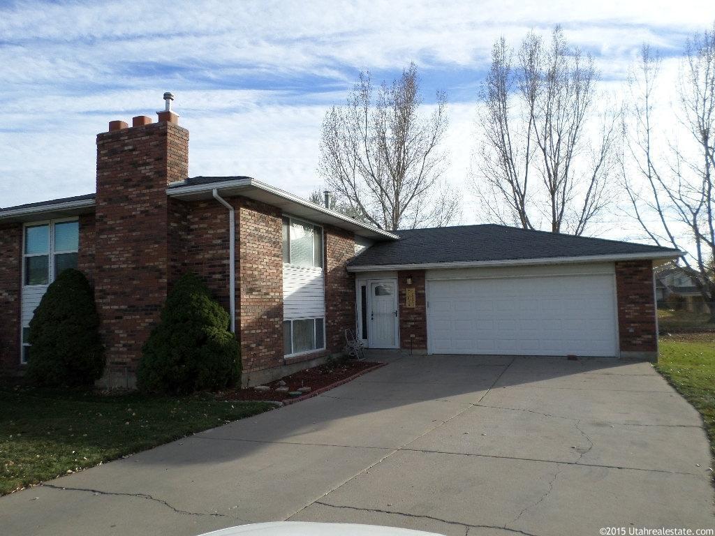 2957 W 4390 S, Roy, UT 84067