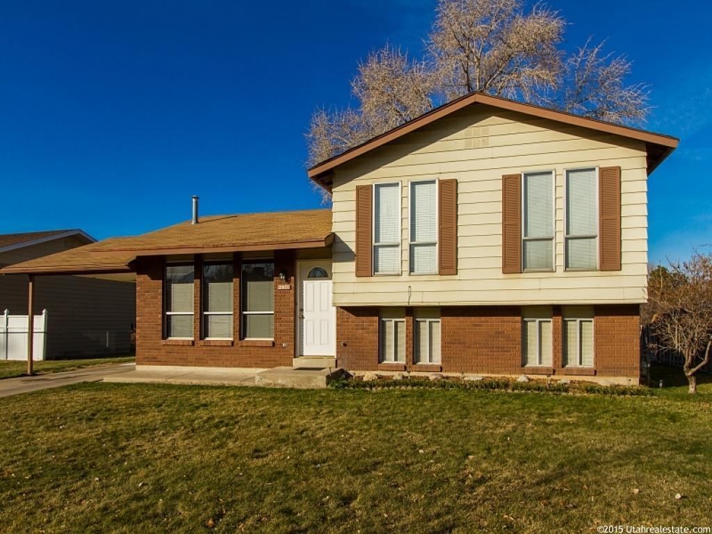 2601 N 720 W, Clinton, UT 84015