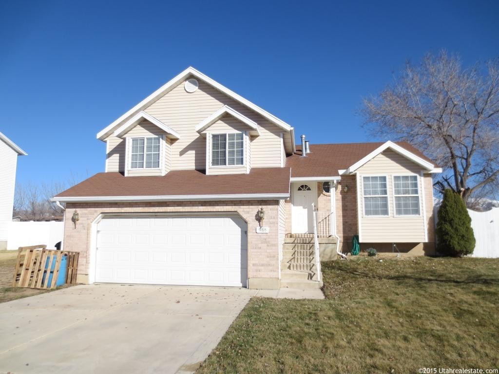 988 N 525 W, Clinton, UT 84015