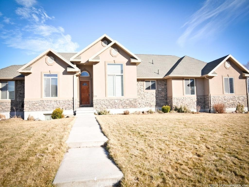 228 S 380 E, Mendon, UT 84325
